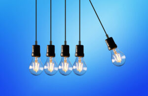 Come Risparmiare su Bolletta luce e gas Come Risparmiare Bolletta Luce e Gas Foto Lampadine