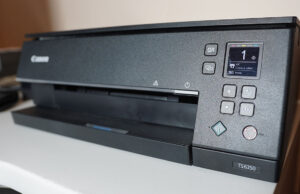 Recensione Canon TS6350: la miglior multifunzione Canon Canon TS6350 Frontale Schermo OLED