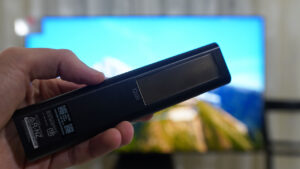 Samsung QN90A Neo QLED Telecomando Pannello Solare Retro