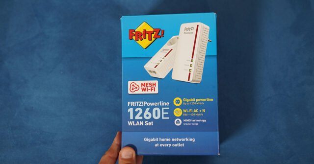 Recensione FRITZ!Powerline 1260E – Doppia Banda oltre il Gigabit FRITZ!Powerline 1260E Confezione Frontale