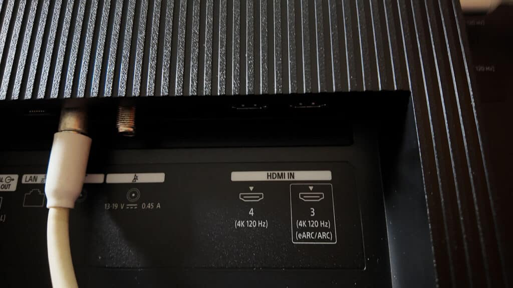 Sony BRAVIA 3 II Prese HDMI 2.1 Inferiori